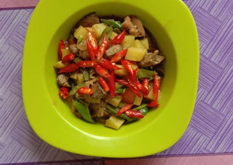 Bagaimana Menyiapkan Tumis ati kentang buncis Anti Gagal