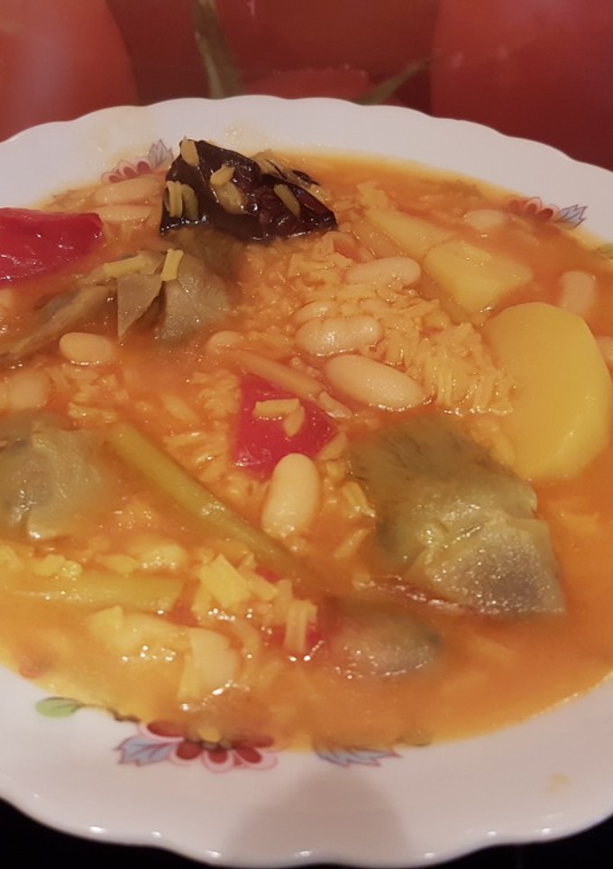 Una foto de Arroz con habichuelas murciano