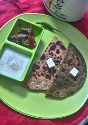 A picture of Layered Paratha.
