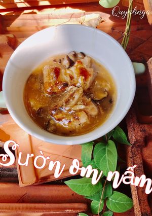 Hình của món Sườn om nấm.
