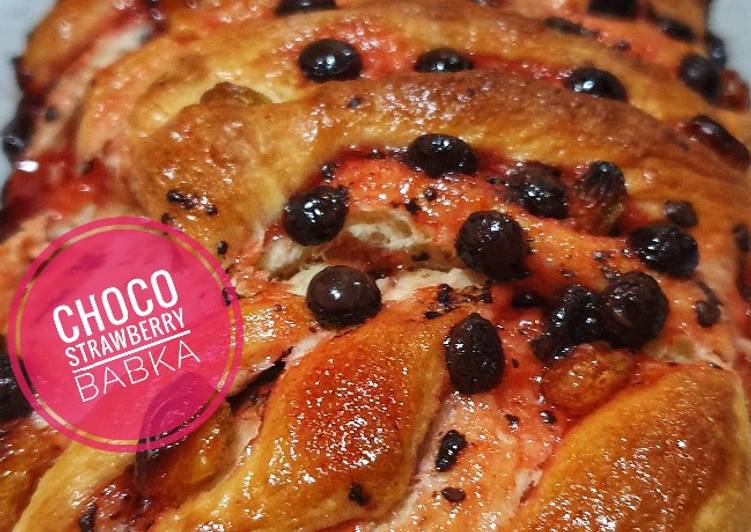 Choco Strawberry Babka