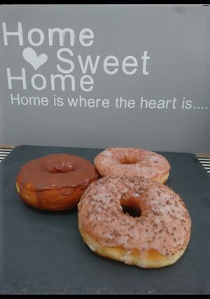 Una foto de Donuts glaseados