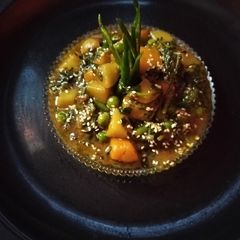 A picture of Bathua curry.