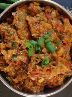 बैंगन भरता (baingan bharta recipe in Hindi) रेसिपी मुख्य फोटो