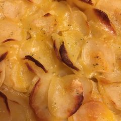 A picture of Easy Five Ingredient Instant Scalloped Potatoes 🥔 😋🤤.