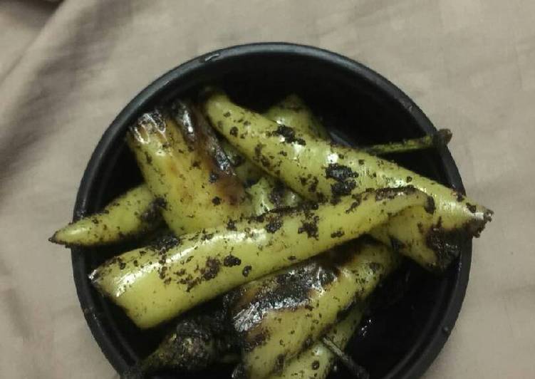 Guide to Prepare Green chillies sabzi :)