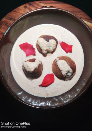 A picture of Rabri Bread Gulab Jamun.
