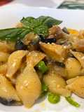 Conchiglie con Melanzane, Patate e Pomodori