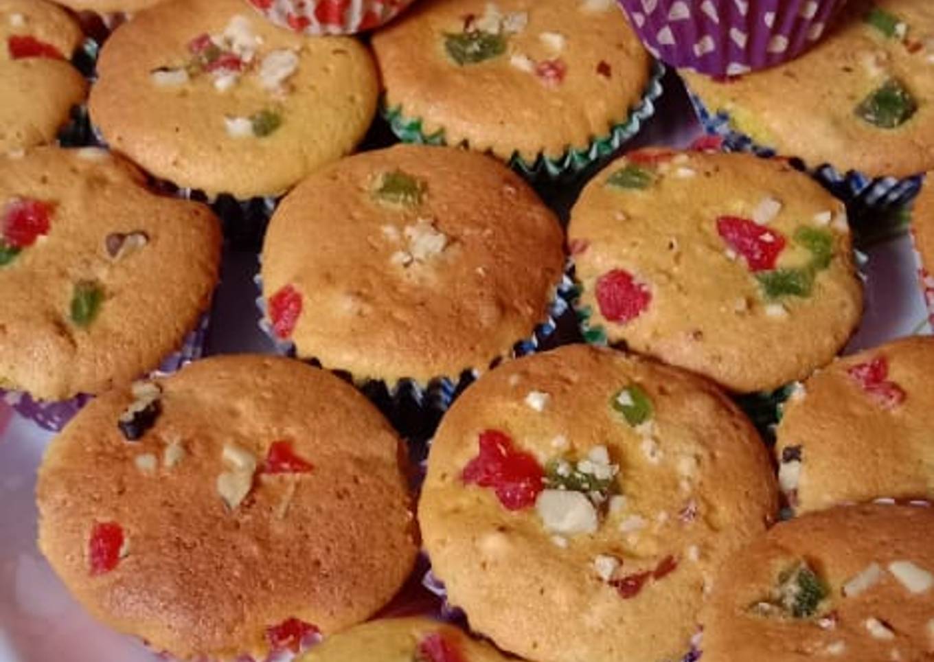 Fruit cup cakes