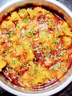 सोयाबीन मसाला ग्रेव्ही (soybean masala gravy recipe in marathi) रेसिपी चे मुख्य फोटो