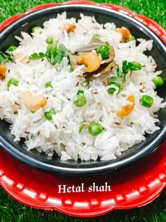 जीरा मटर पुलाव(jeera matar pulav recipe in hindi) रेसिपी मुख्य फोटो