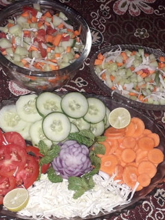 A picture of Salad platter.