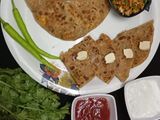કોબી પનીર પરાઠા (Kobi Paneer Paratha Recipe In Gujarati)