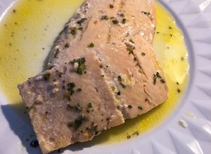 Una foto de Salmón en mantequilla