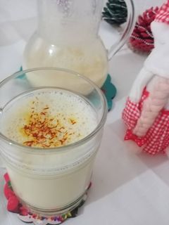 O poză a rețetei Kesar badam milk - Lapte cu migdale în stil indian.