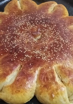 صورة لوصفة خبز خفيف وبنين على شكل 🌼🌼