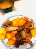 Patatas estofadas con carne Japonés NICUZYAGA🇺🇾🇯🇵肉じゃが