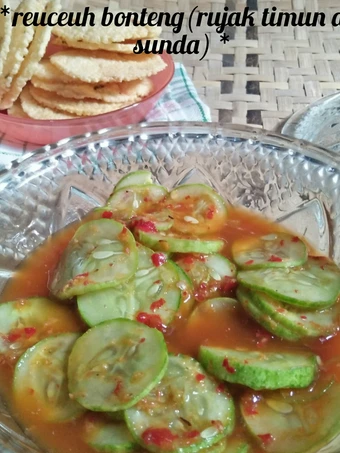 Langkah Mudah untuk Membikin Resep  reuceuh bonteng, rujak timun ala sunda yang Lezat, Sempurna