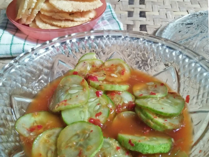 Langkah Mudah untuk Membikin Resep  *reuceuh bonteng, rujak timun ala sunda* yang Lezat, Sempurna