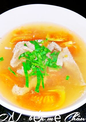 Hình của món Canh cà chua bò tái.