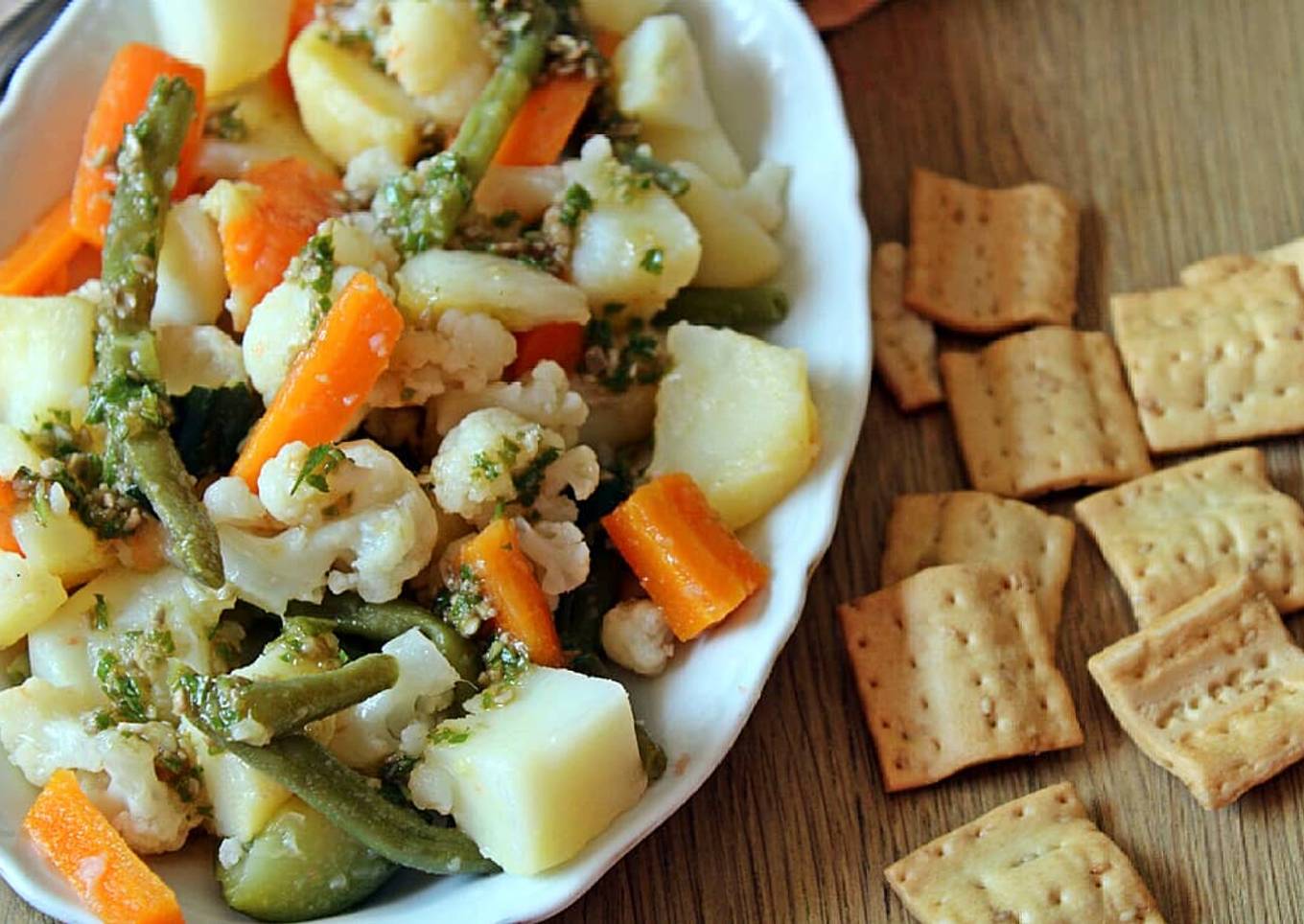 Verduras al vapor con aliño de albahaca