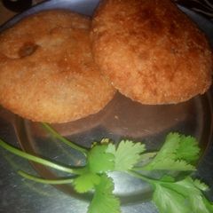 A picture of Suji aalu ki kachori.