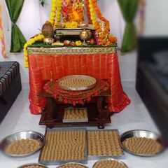 A picture of Exact quantities for 1051 churma ladoo.
