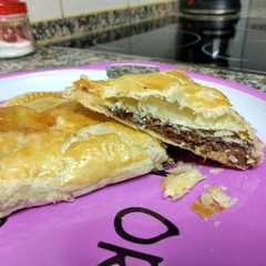 Una foto de Empanada Dulce de turrón suchard