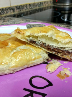 Una foto de Empanada Dulce de turrón suchard