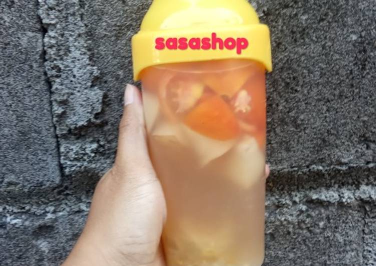 Resep: Makan di DimeInfused water segar