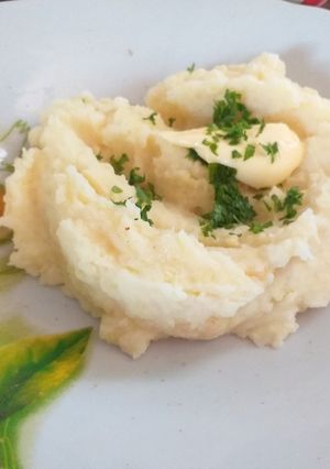 Una foto de Puré de papas a mi manera 😋