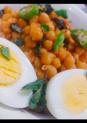 A picture of Chana tikka masala.