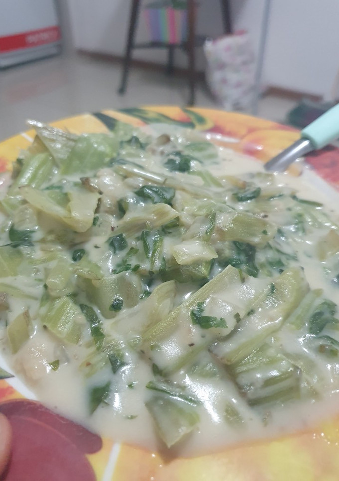 Una foto de Pencas de acelga con salsa blanca