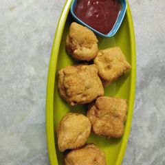 A picture of Cheese corn stuff bread pakoda.