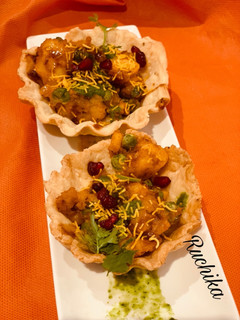 समोसा टार्ट्स(Samosa tarts recipe in Hindi) रेसिपी मुख्य फोटो