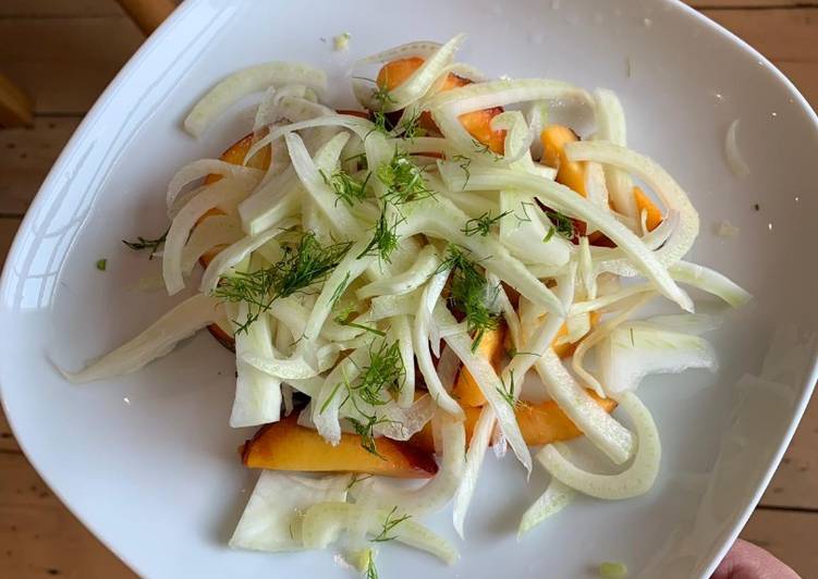 Steps to Prepare Homemade Fennel and peach salad