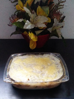 Una foto de Pastel de carne con falsa bechamel