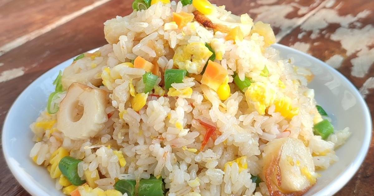 Resep Nasi Goreng YangChow oleh April_Umi HannaHani - Cookpad