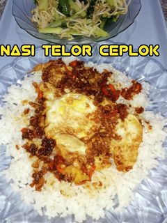 Foto resep Nasi Telur Ceplok Ala Ayong 999 Pontianak