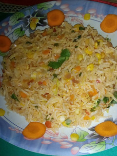 વેજ રાઈસ(veg rice recipe in gujarati) રેસીપી મુખ્ય ફોટો