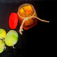 A picture of Mango pickle.