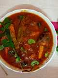 காரசார ஆட்டுக்கால் குழம்பு (kaara saara aattukaal kulambu recipe in tamil)