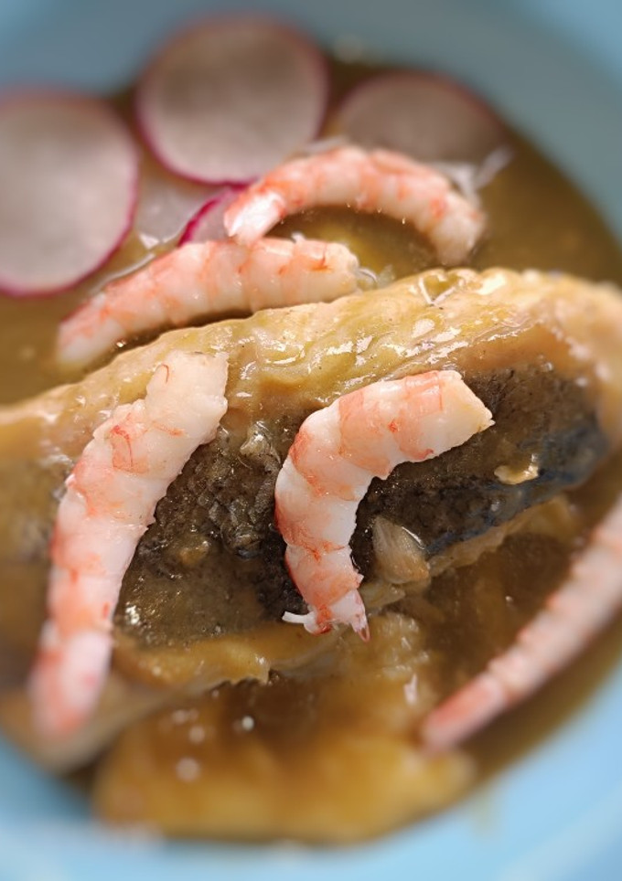 Una foto de Lomo de merluza en salsa verde