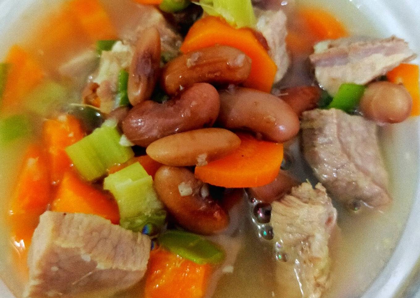Sop kacang merah (non halal)