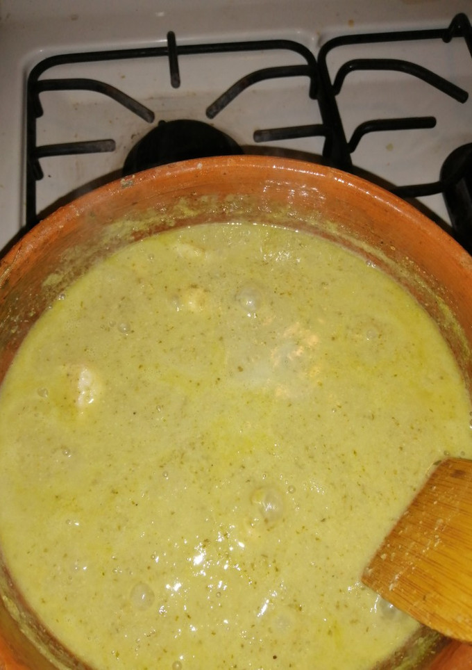 Una foto de Mole verde