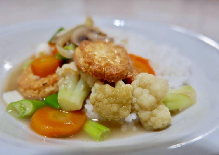 Nasi Siram Sapo Tahu