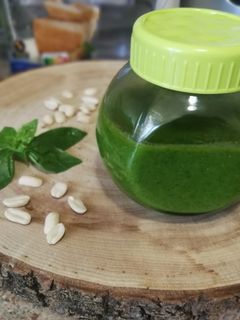 Una foto de Salsa pesto con cacahuetes