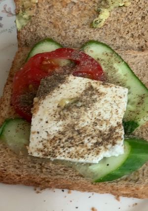 A picture of Paneer & Vegetable sandwich.