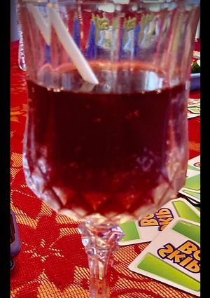 A picture of Cherry flavored Pepsi (5.5 ounces).