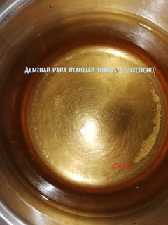 Una foto de Almíbar para remojar bizcochos para tortas 2
